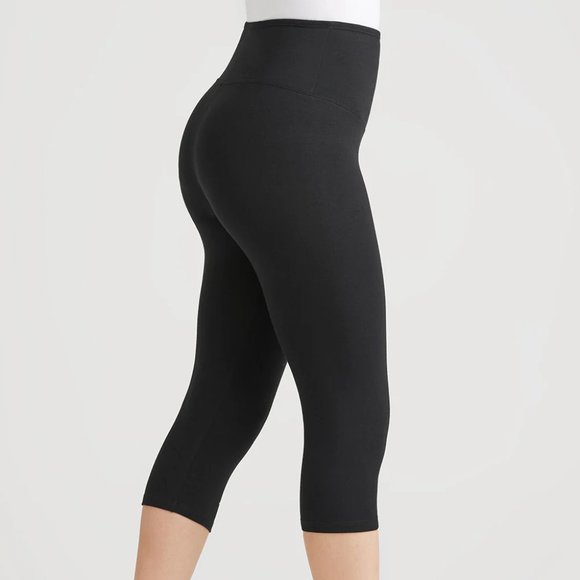Yummie Pants - Black Yummie Talia Cropped Capri Shaping Legging - Cotton Stretch